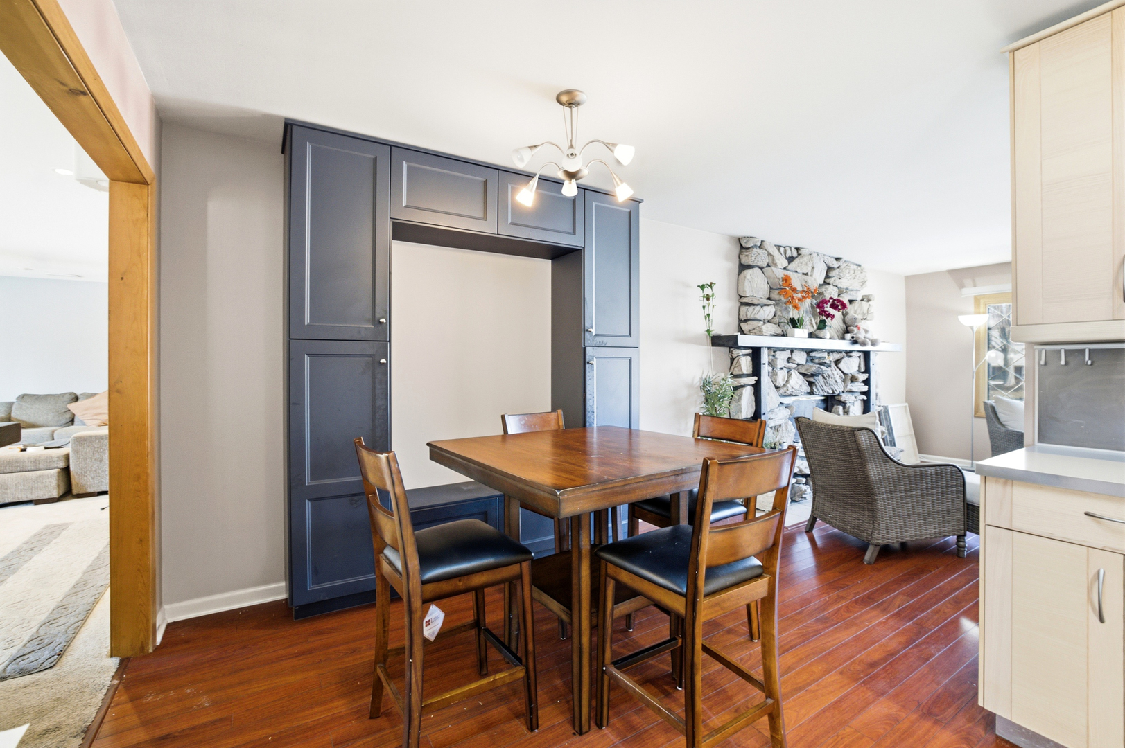 7388 Coventry Lane, Hanover Park, IL 60133