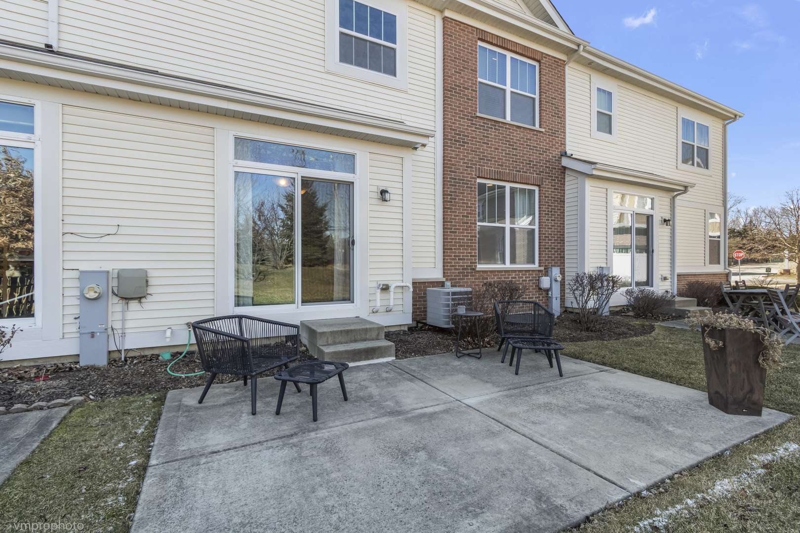 28 E Moseley Road, Palatine, IL 60074