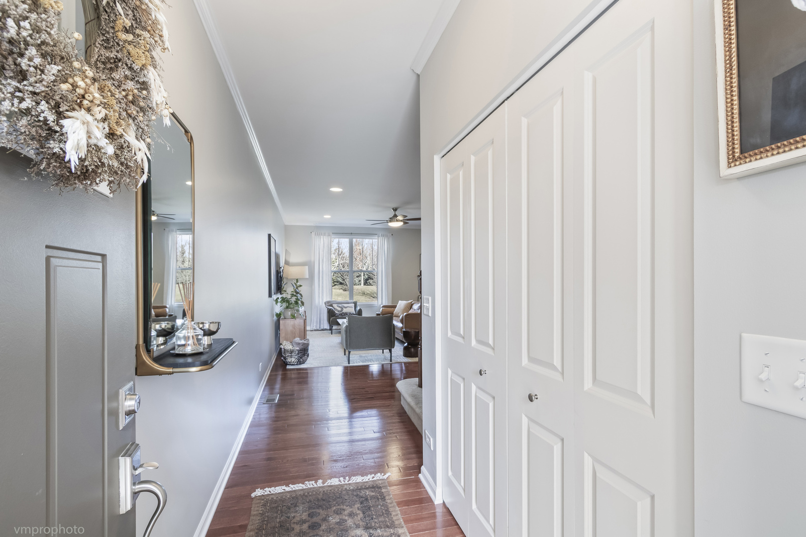 28 E Moseley Road, Palatine, IL 60074