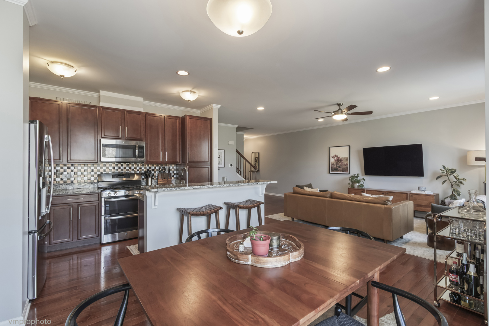 28 E Moseley Road, Palatine, IL 60074