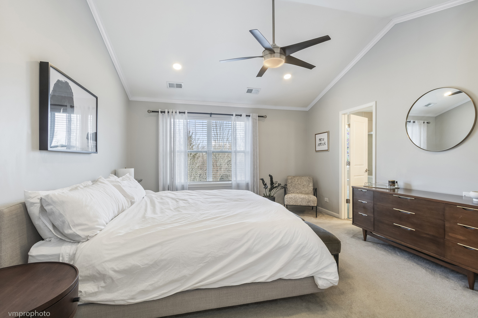 28 E Moseley Road, Palatine, IL 60074