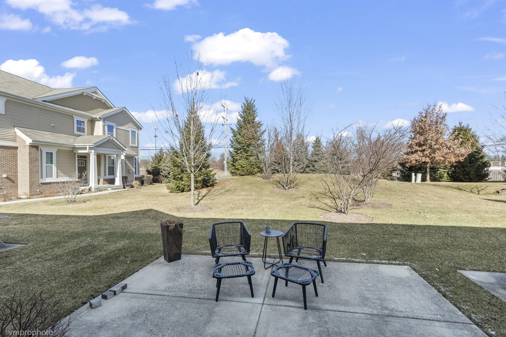 28 E Moseley Road, Palatine, IL 60074