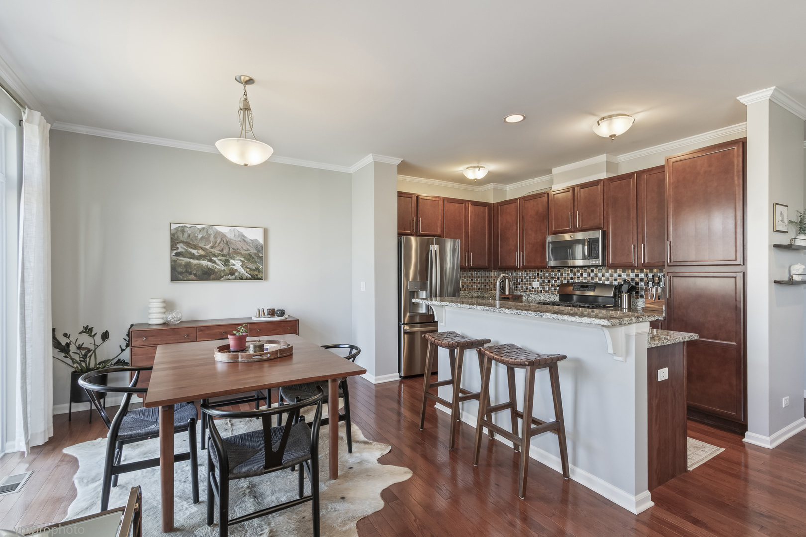 28 E Moseley Road, Palatine, IL 60074