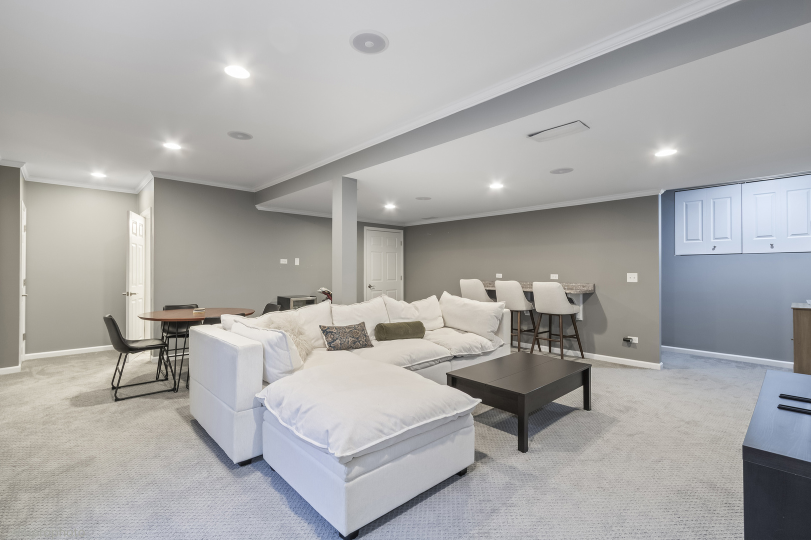 28 E Moseley Road, Palatine, IL 60074