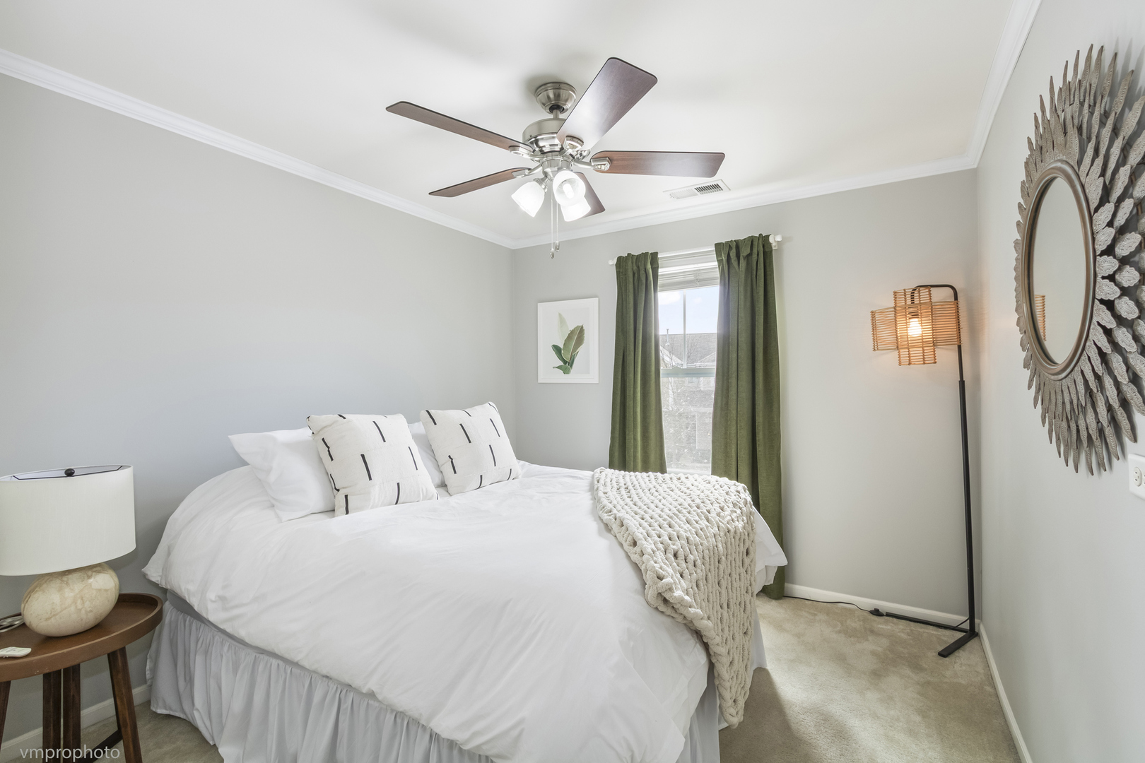 28 E Moseley Road, Palatine, IL 60074