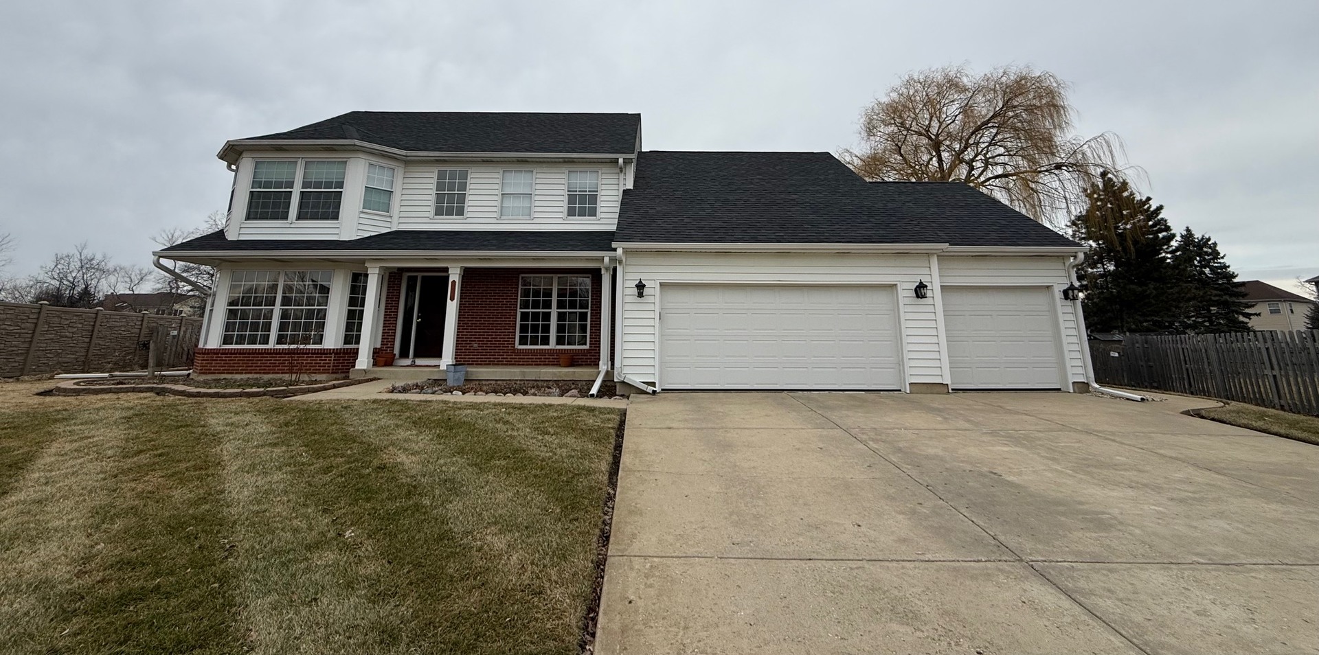 18184 W Old Pine Court, Gurnee, IL 60031