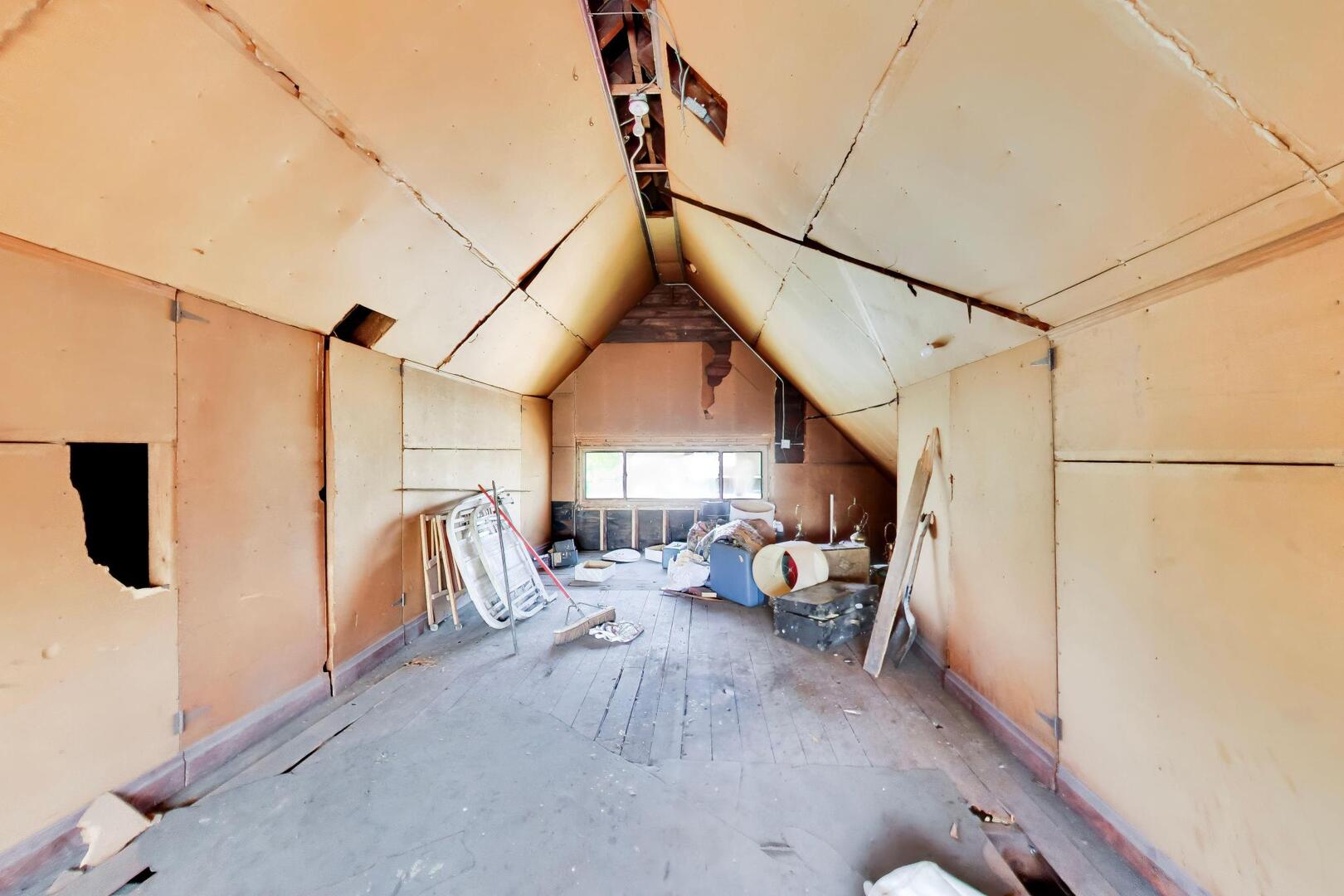 411 S 16th Avenue, Maywood, IL 60153