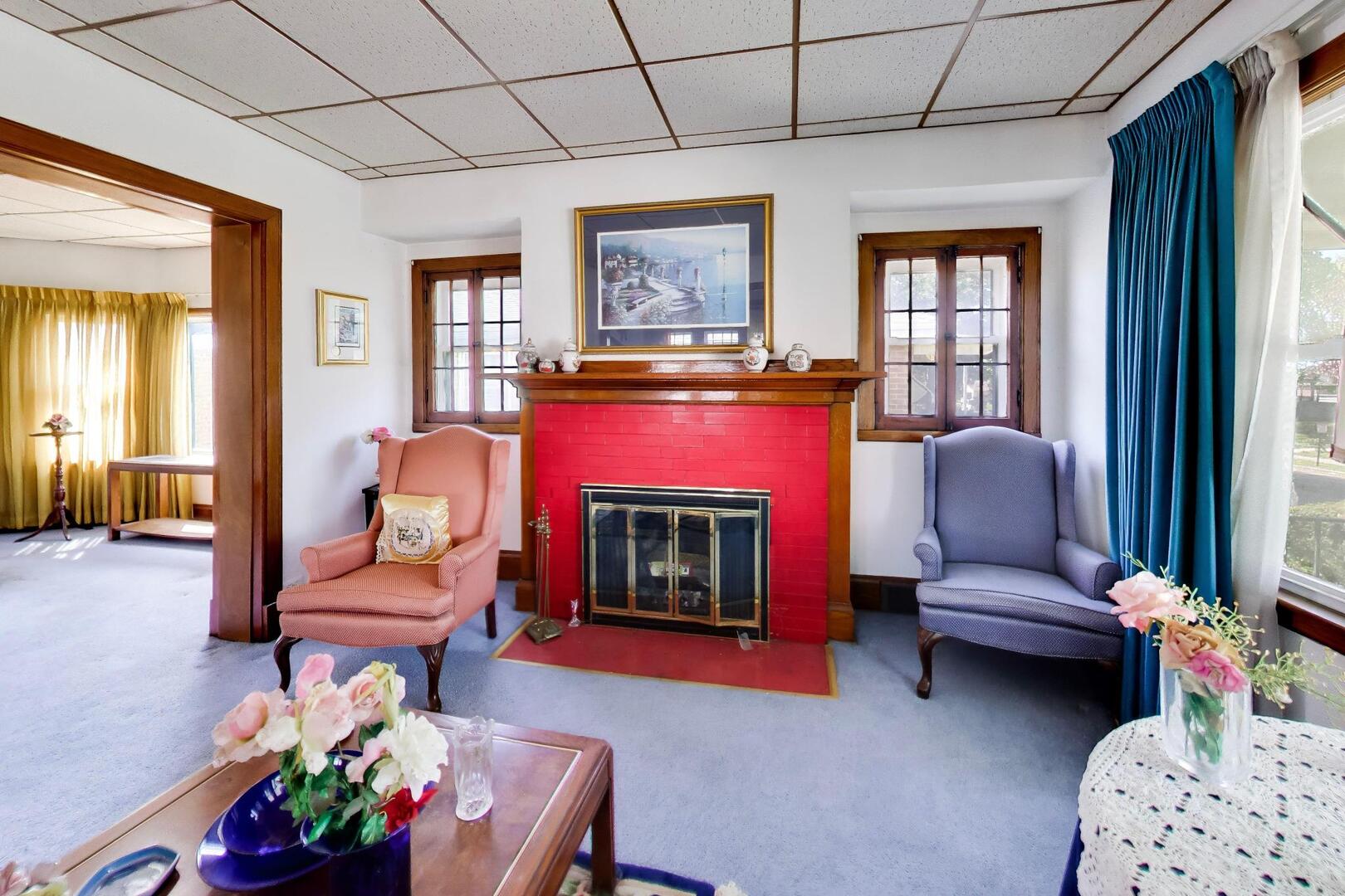 411 S 16th Avenue, Maywood, IL 60153