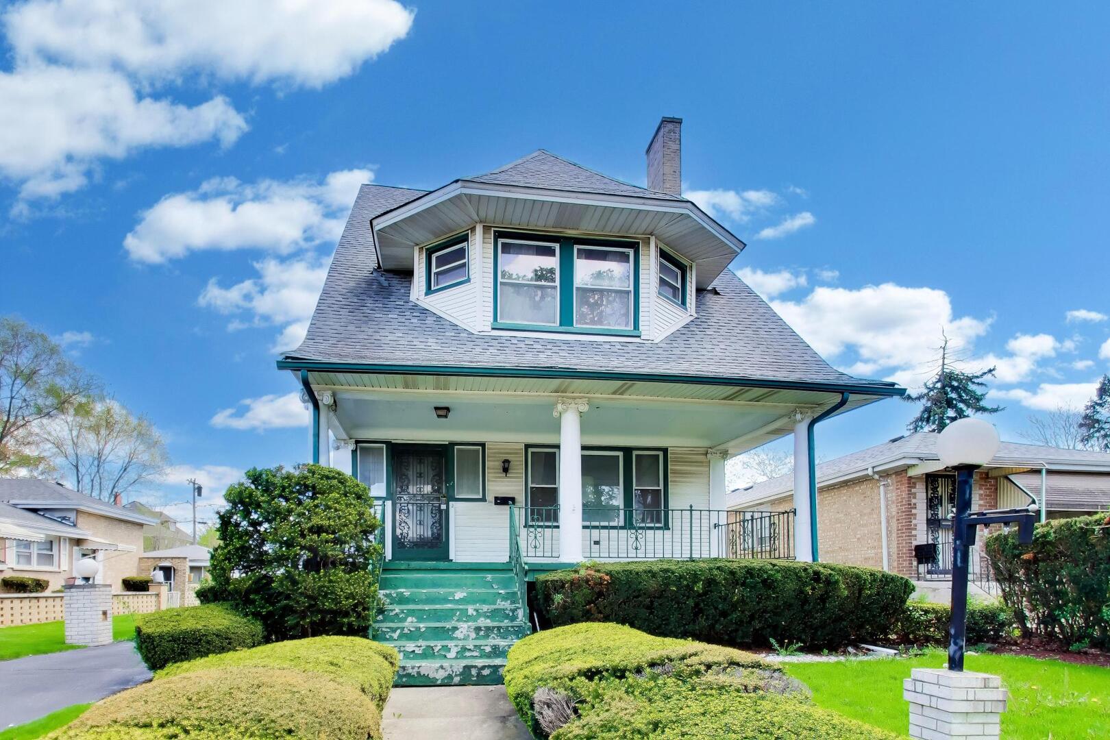 411 S 16th Avenue, Maywood, IL 60153