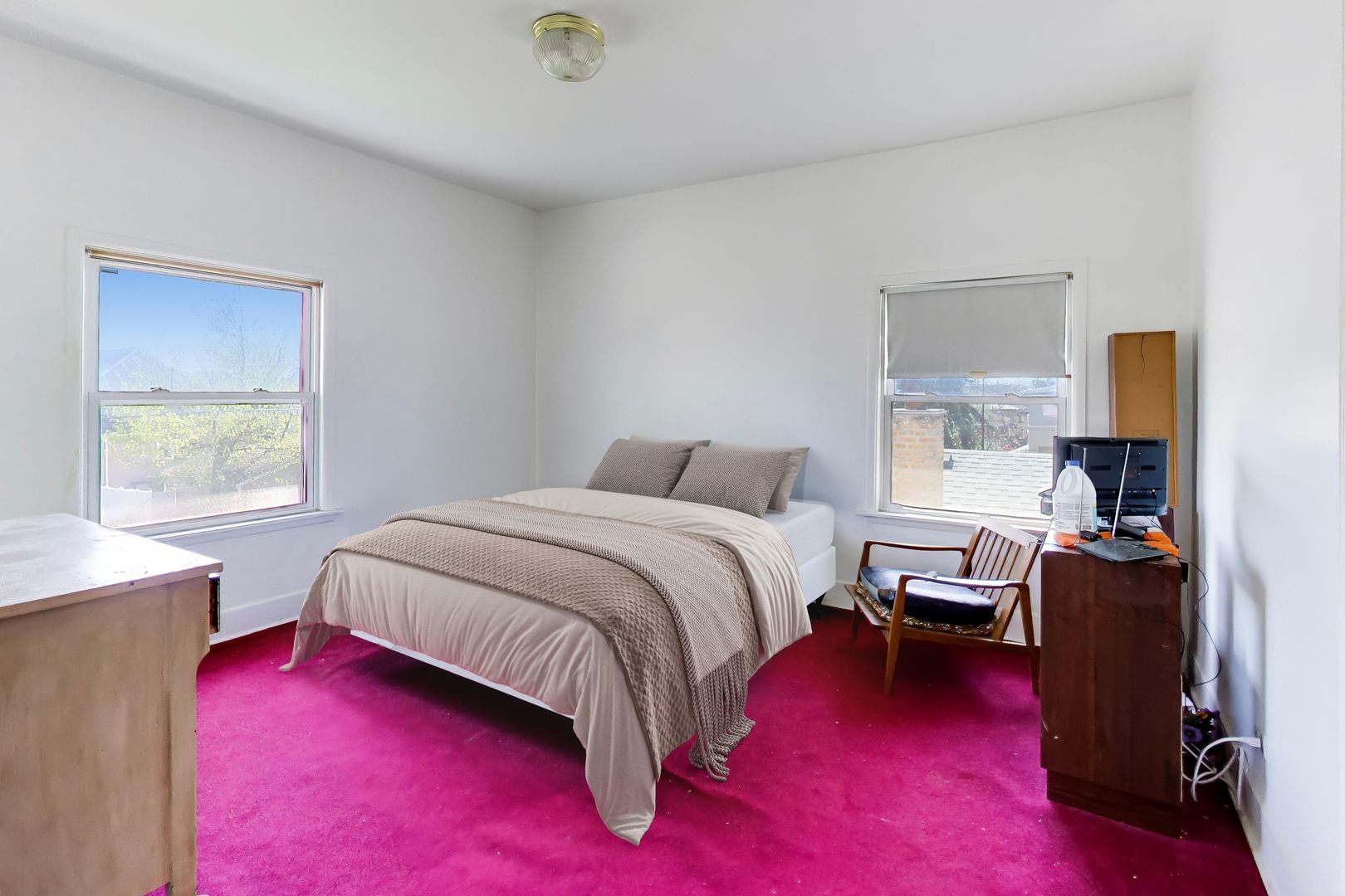 411 S 16th Avenue, Maywood, IL 60153