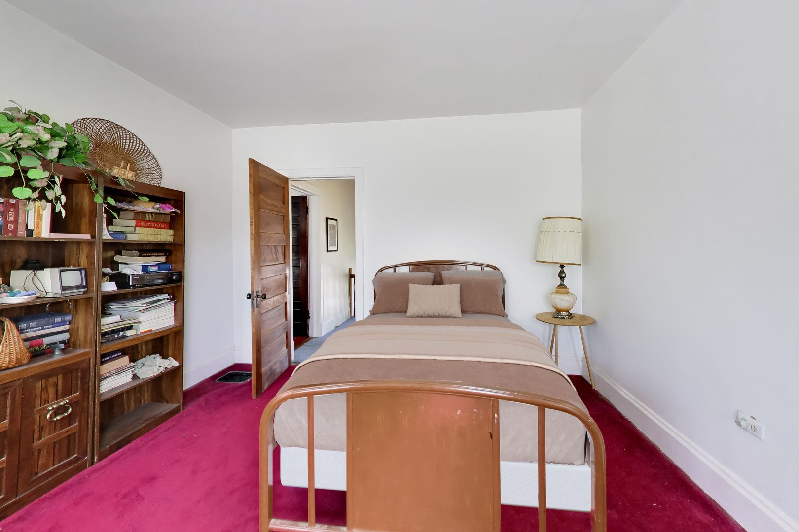 411 S 16th Avenue, Maywood, IL 60153