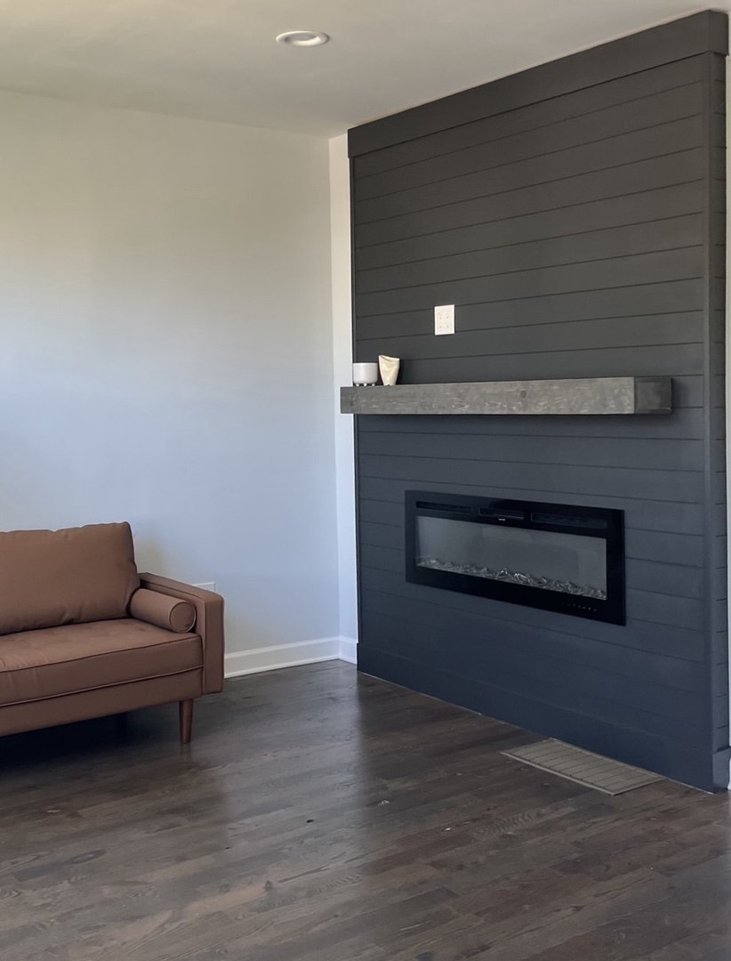 5212 S Lorel Avenue, Chicago, IL 60638