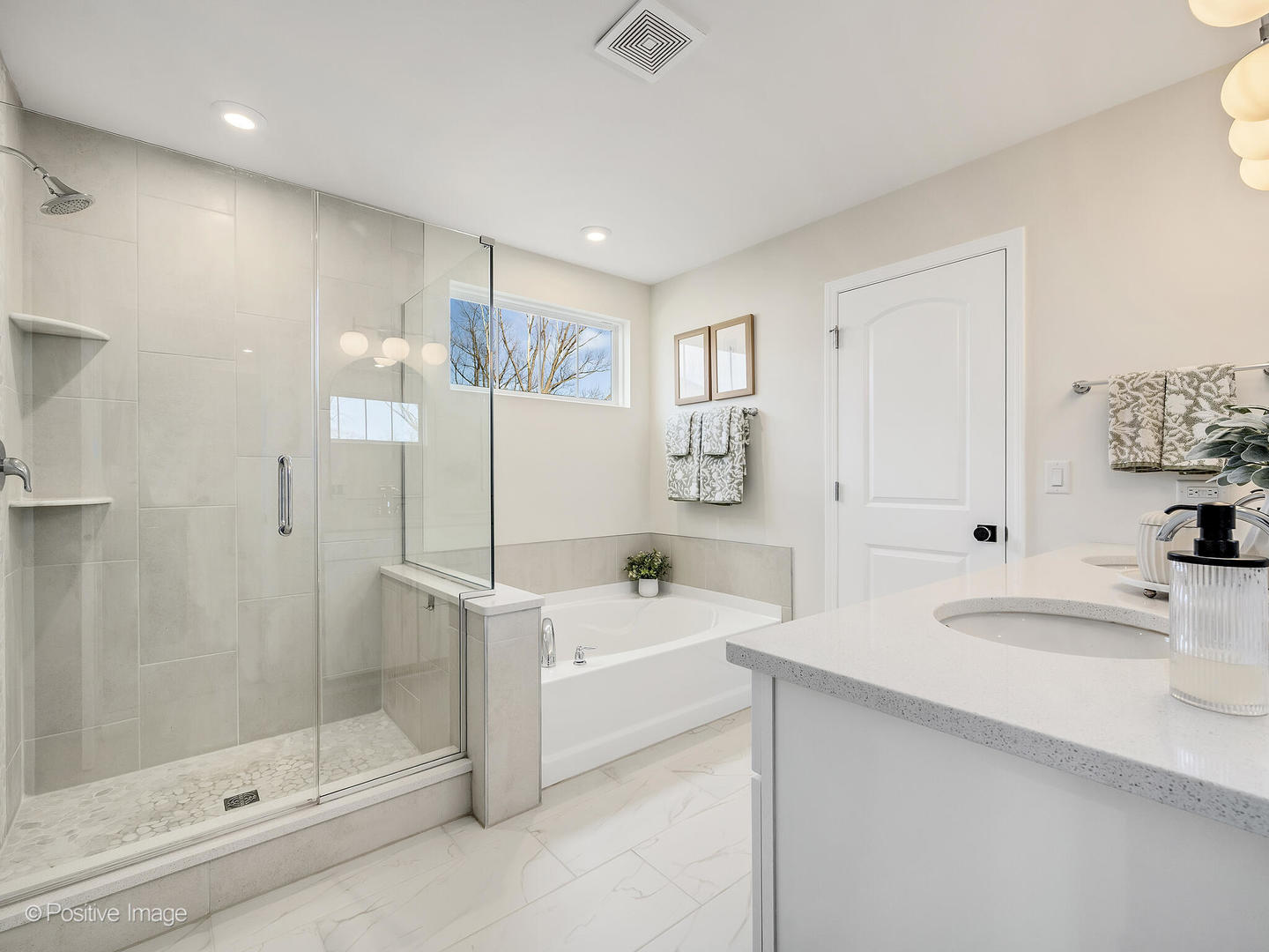 12441 Rossaveal Way, Lemont, IL 60439