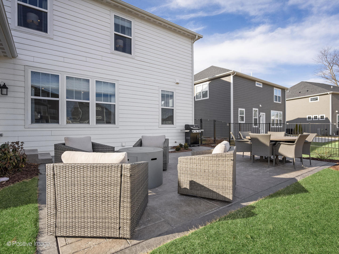 12441 Rossaveal Way, Lemont, IL 60439