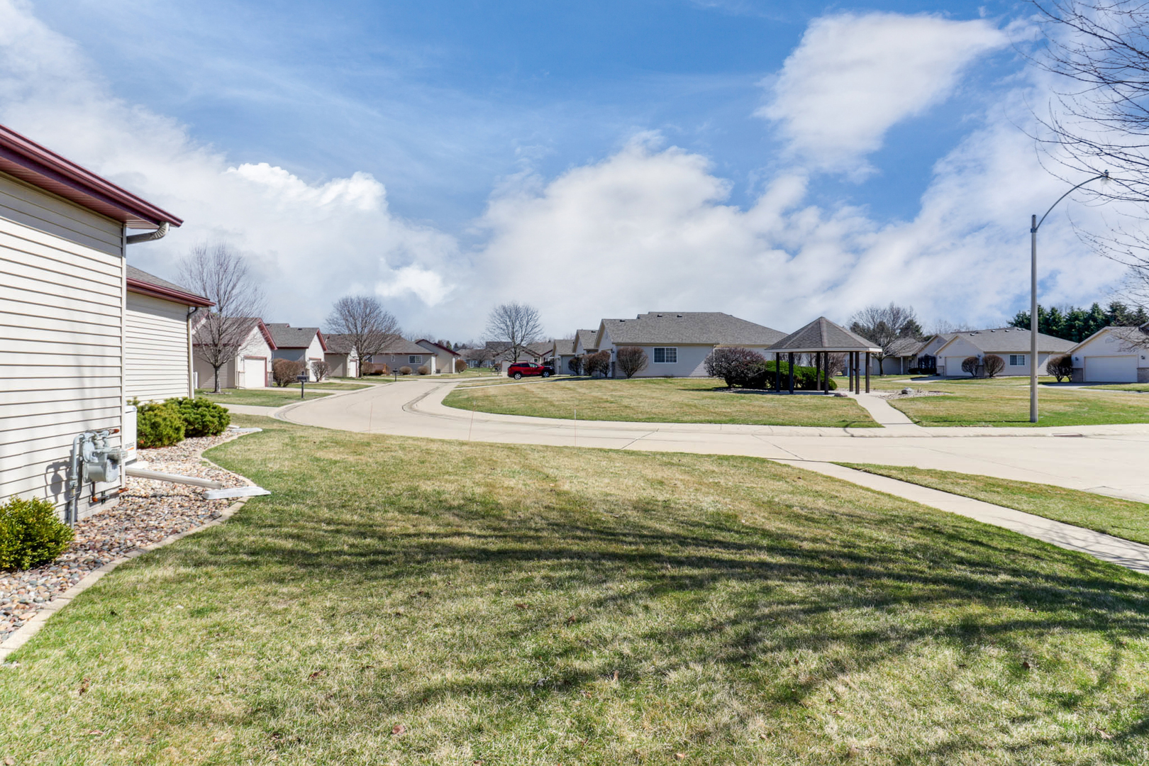 1407 Windham Hill Road #1407, Bloomington, IL 61704