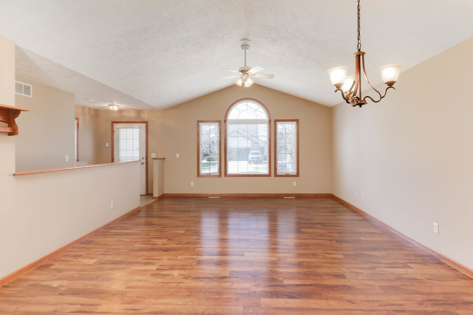 1407 Windham Hill Road #1407, Bloomington, IL 61704