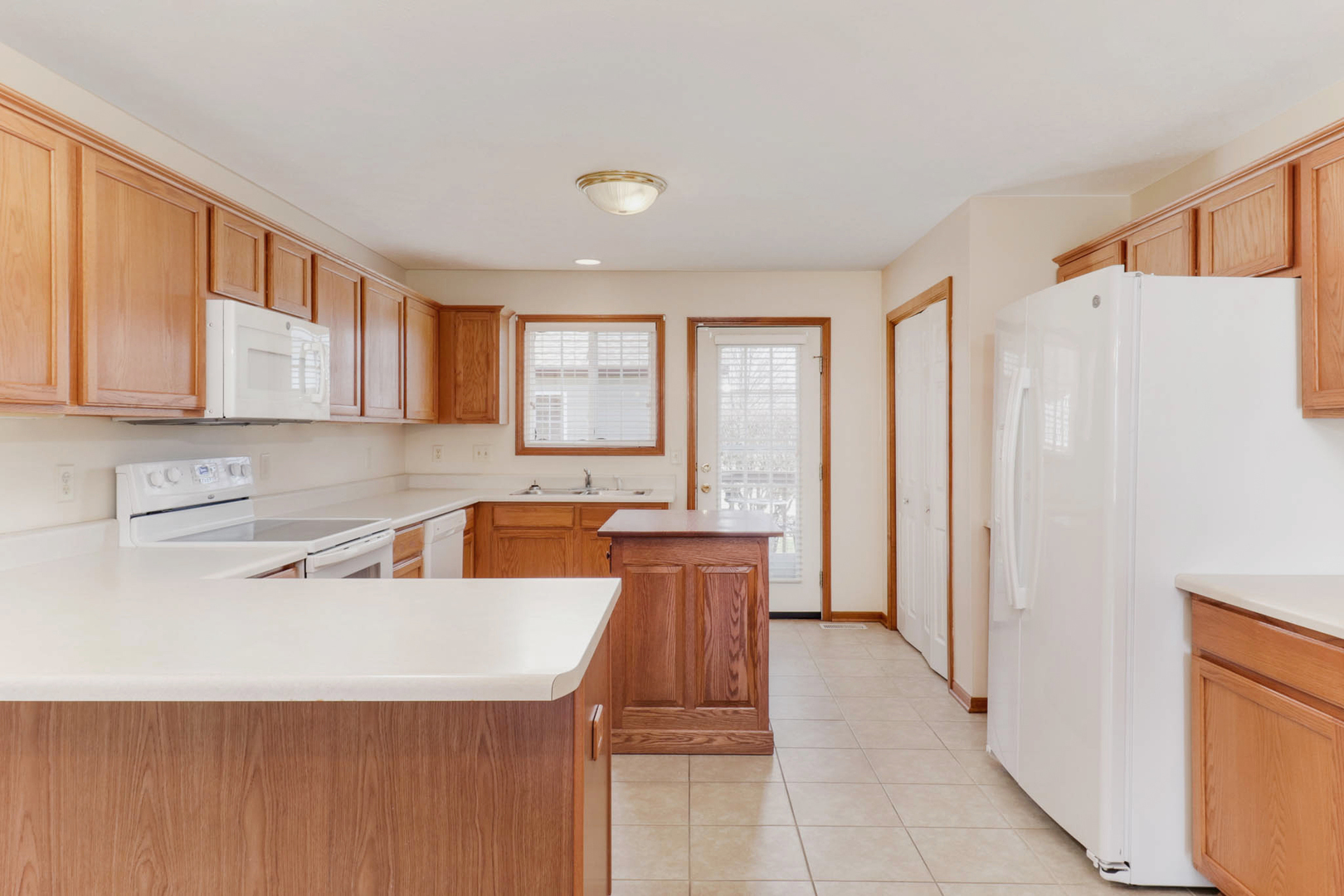 1407 Windham Hill Road #1407, Bloomington, IL 61704