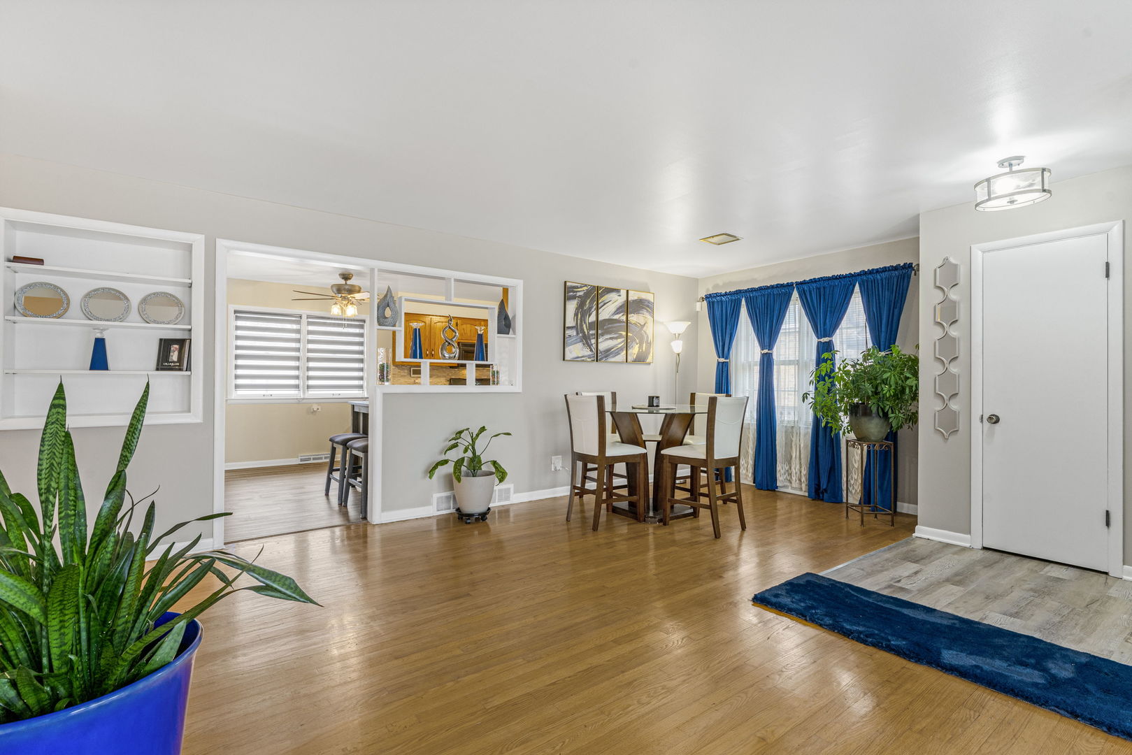 742 E 164th Place, South Holland, IL 60473