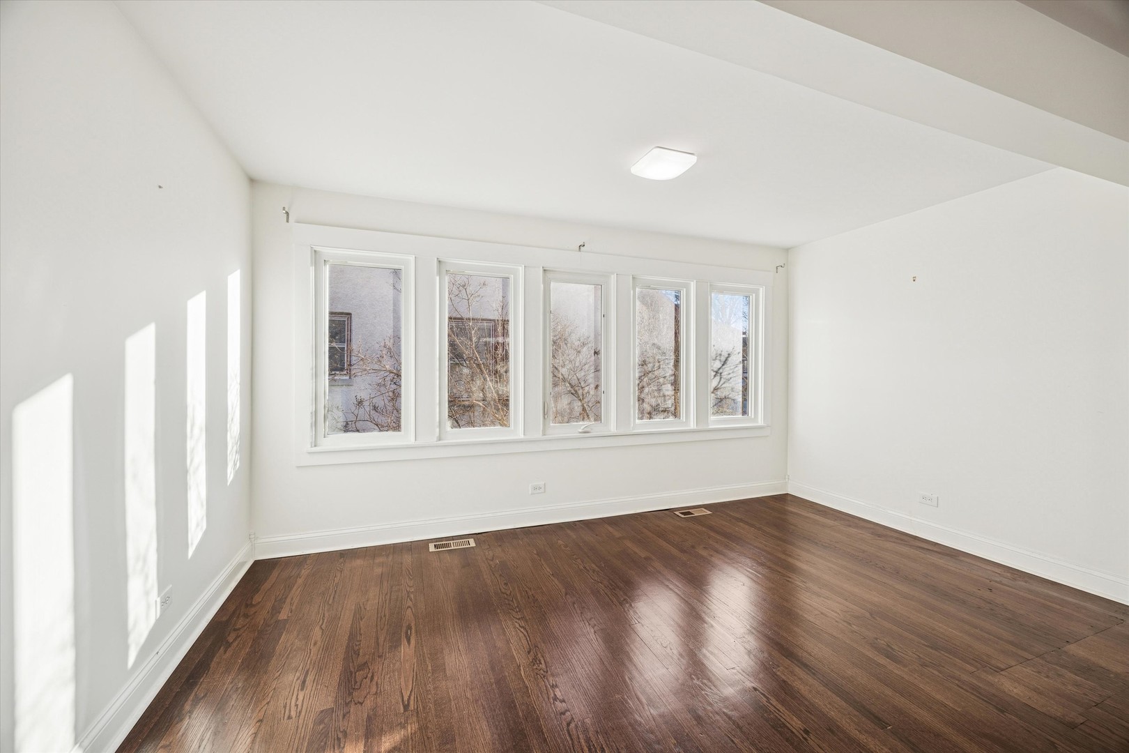 3111 Wenonah Avenue, Berwyn, IL 60402