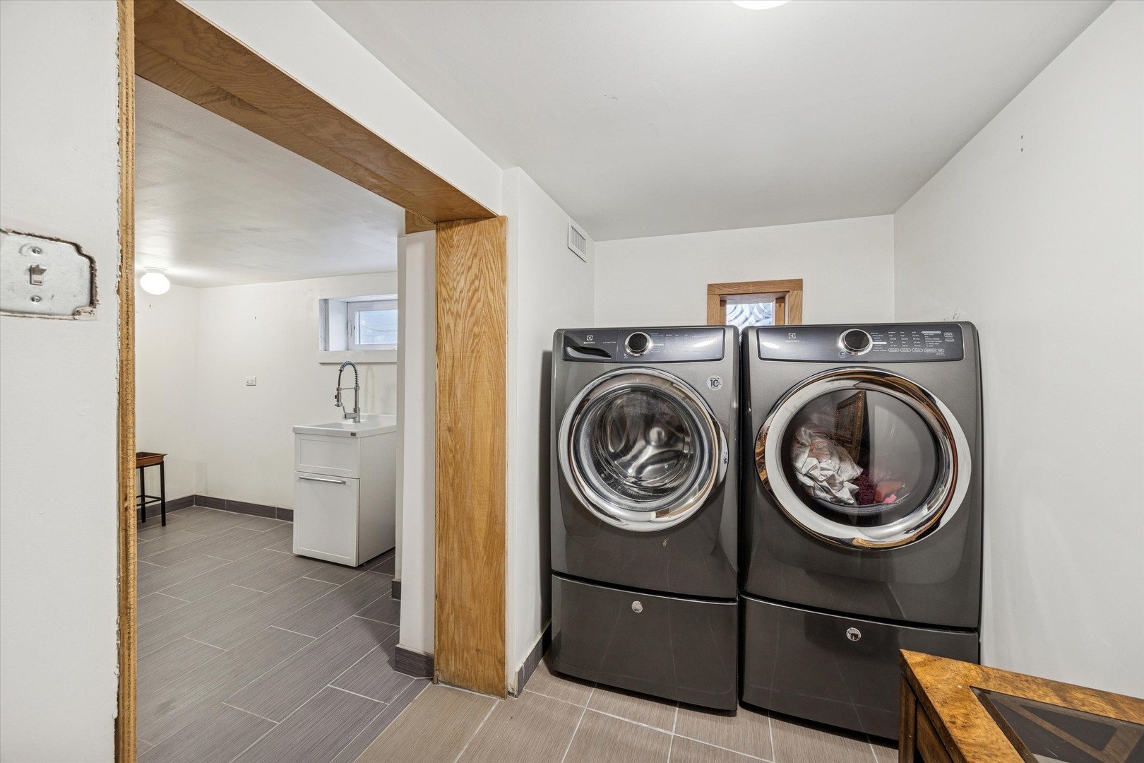 3111 Wenonah Avenue, Berwyn, IL 60402