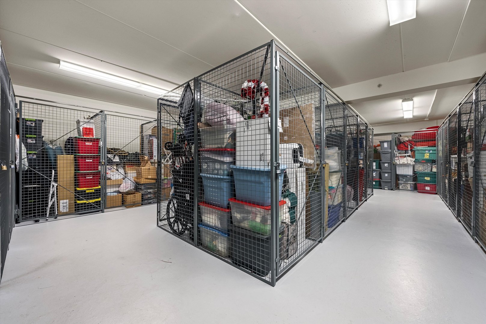 10 N GILBERT Street #314, South Elgin, IL 60177