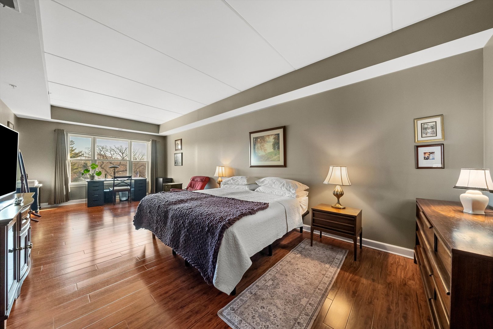 10 N GILBERT Street #314, South Elgin, IL 60177