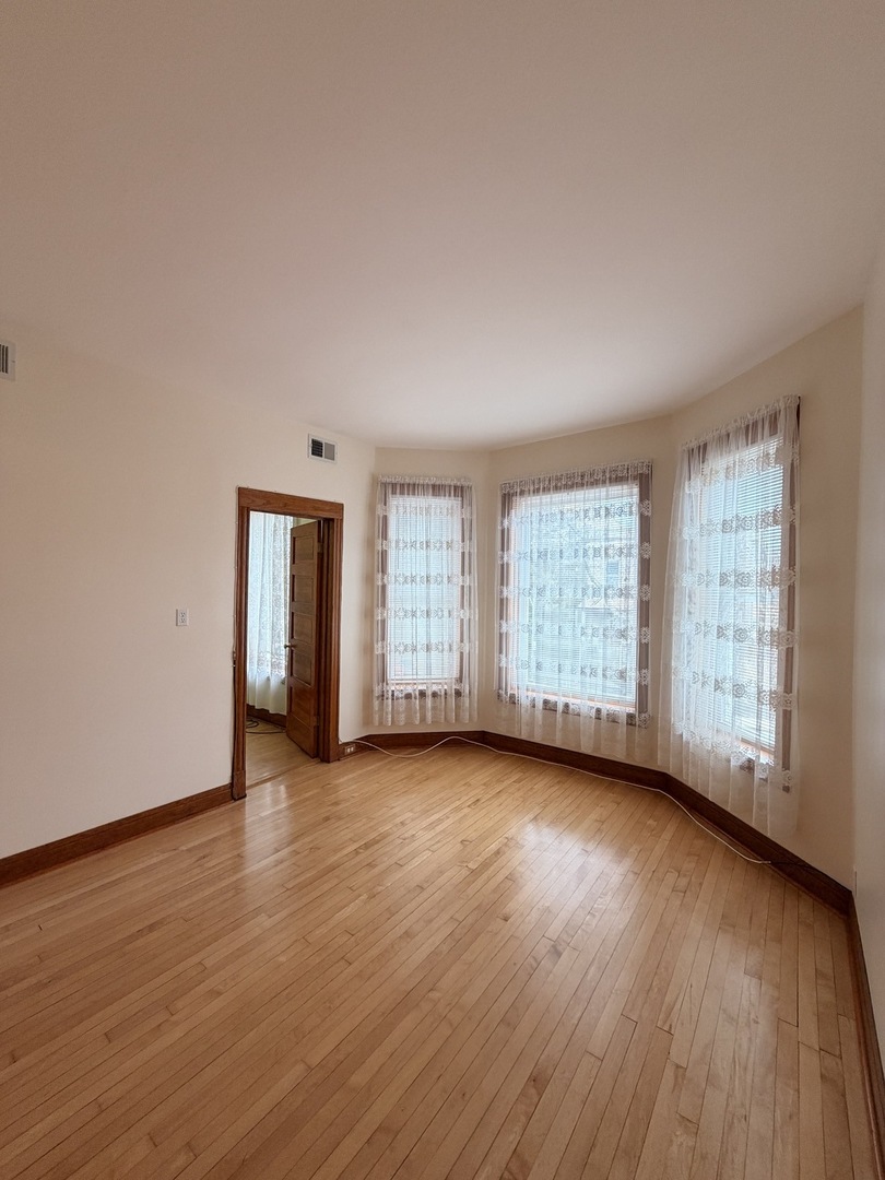 2613 W Walton Street, Chicago, IL 60622