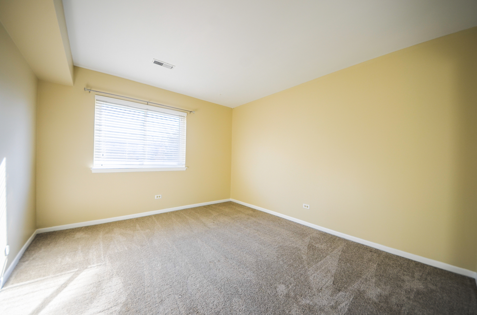 876 S Plum Grove Road #208, Palatine, IL 60067