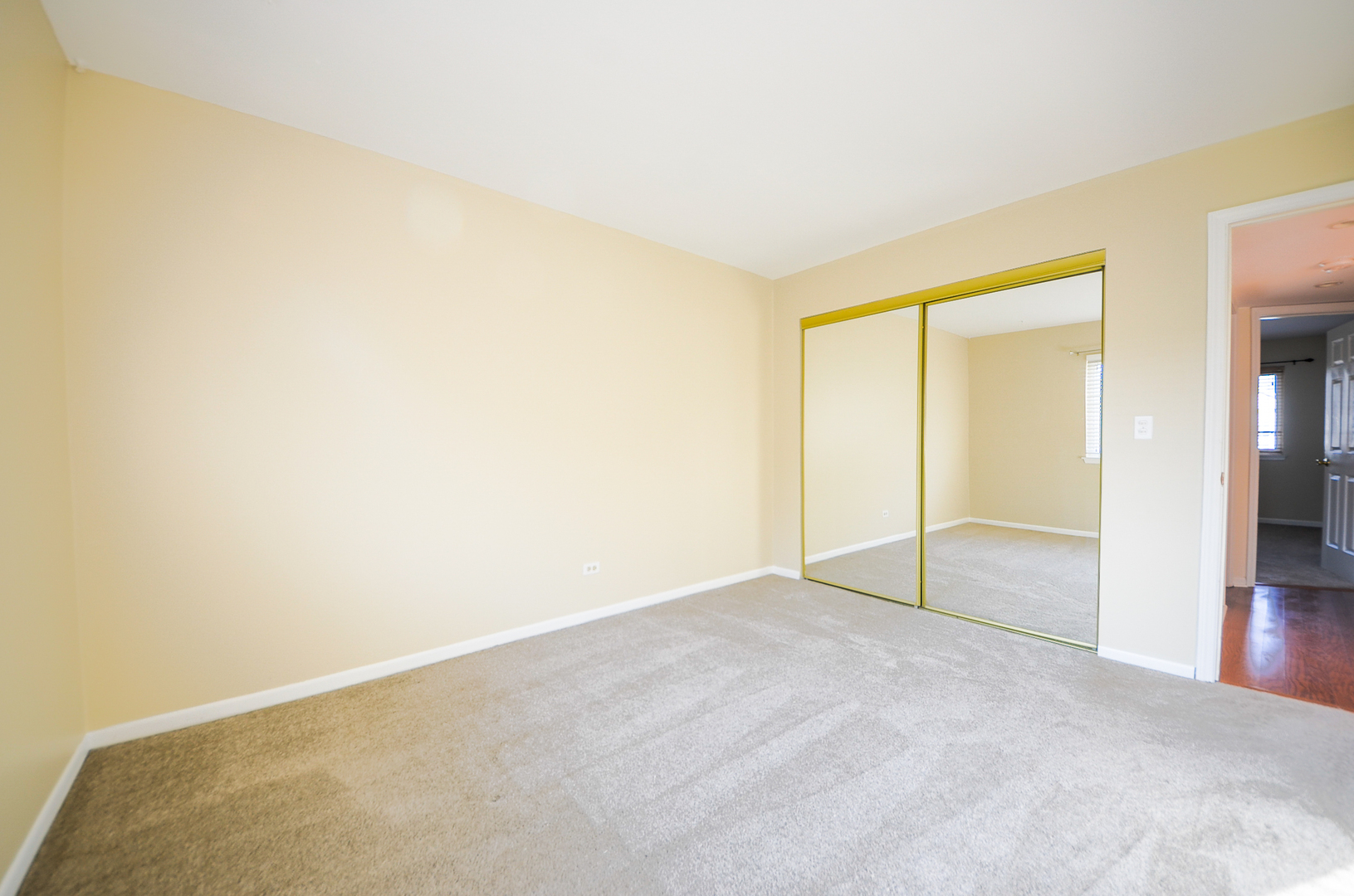 876 S Plum Grove Road #208, Palatine, IL 60067