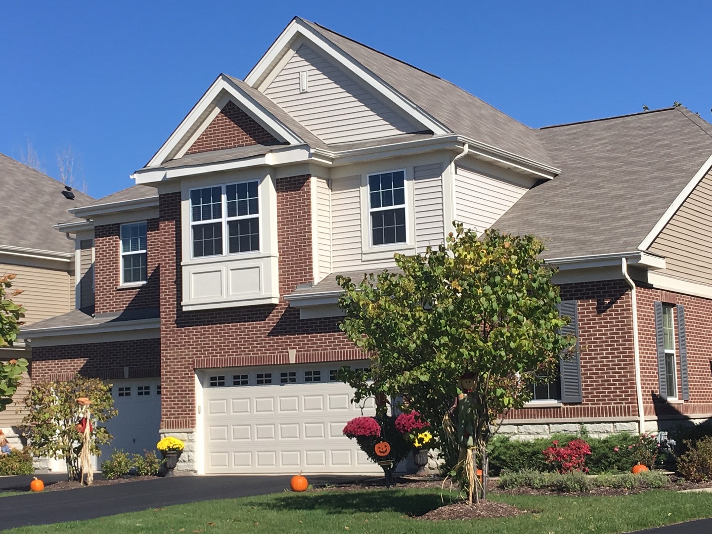 1018 Ravendale Court, Naperville, IL 60540