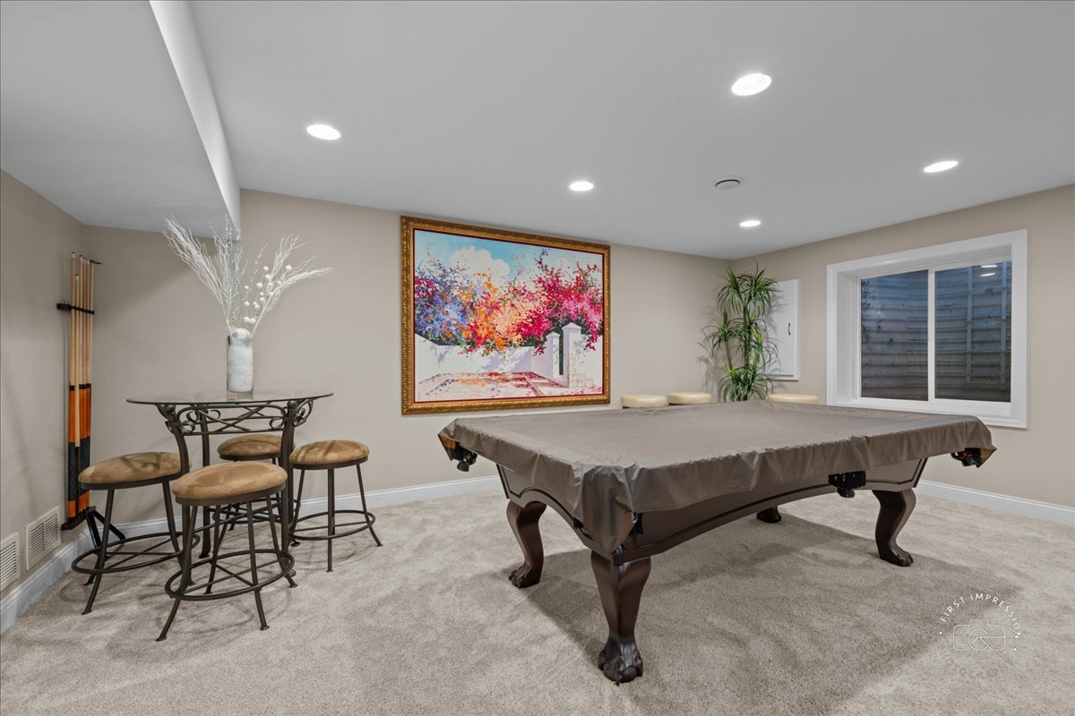 1018 Ravendale Court, Naperville, IL 60540