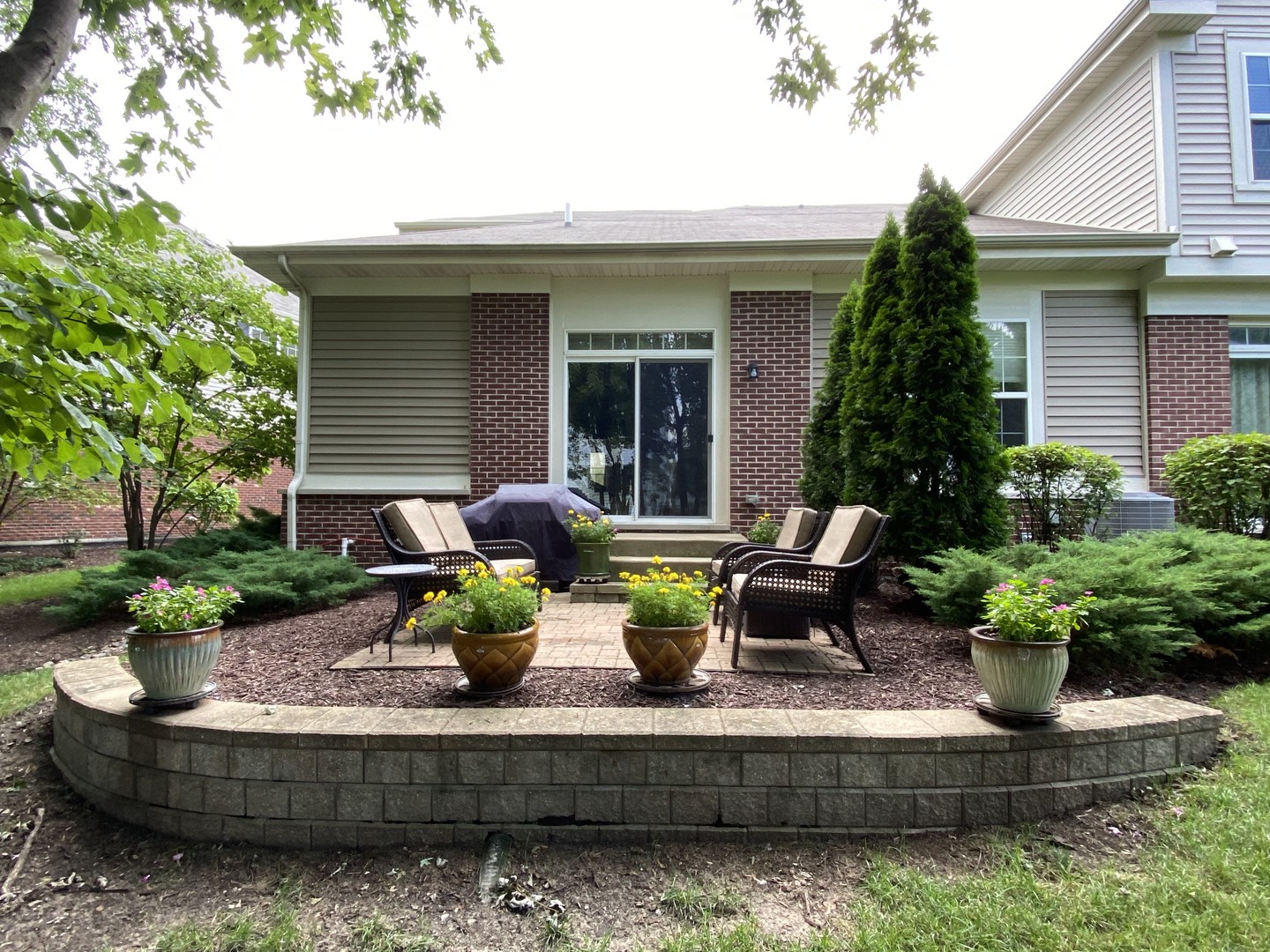 1018 Ravendale Court, Naperville, IL 60540