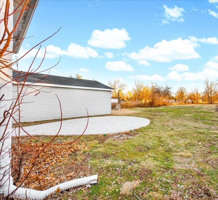 778 E 4th Street, Galesburg, IL 61401