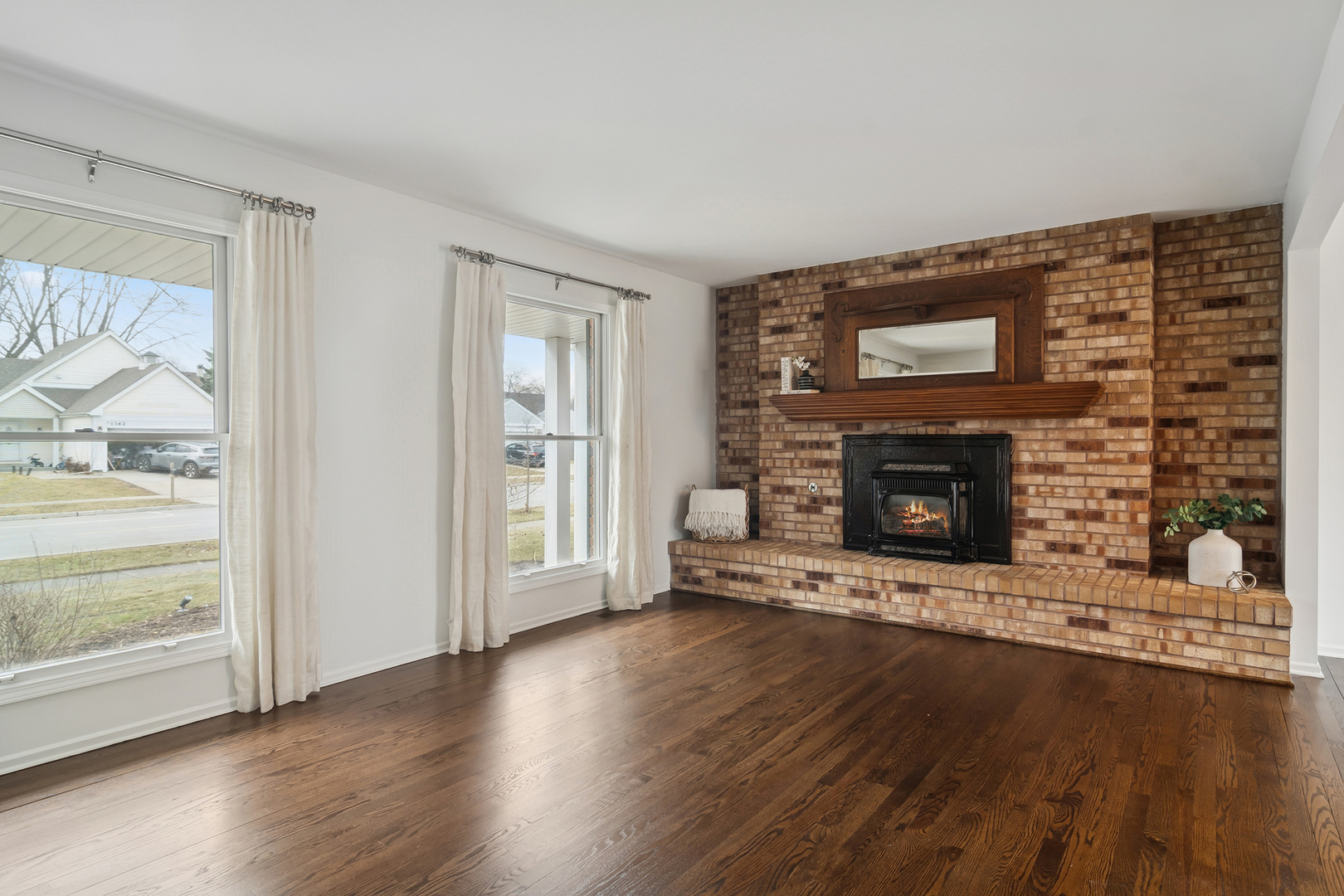 1361 Brandywyn Lane, Buffalo Grove, IL 60089