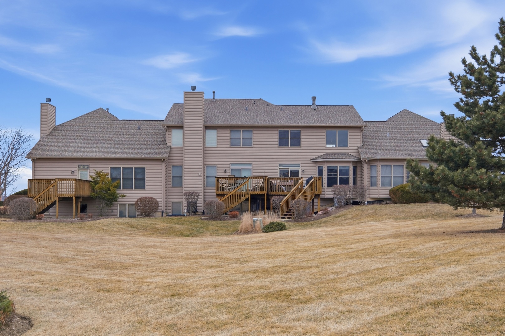 1063 Inverness Drive, Antioch, IL 60002