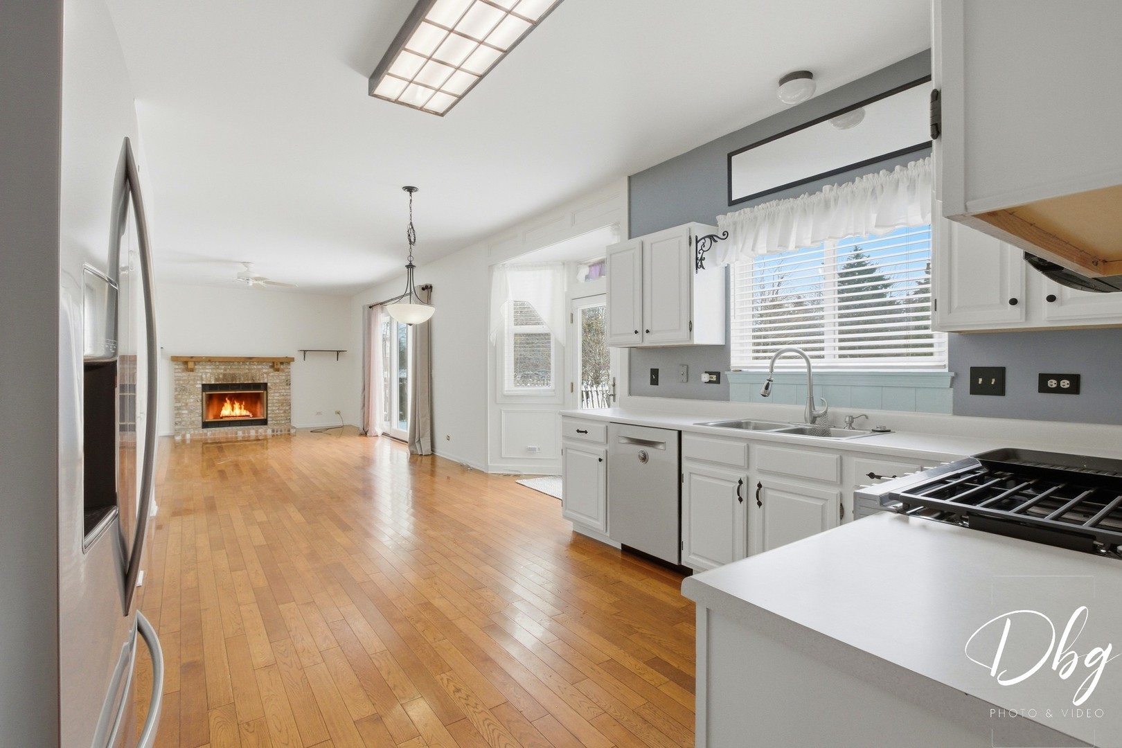 275 N Cambridge Court, Grayslake, IL 60030