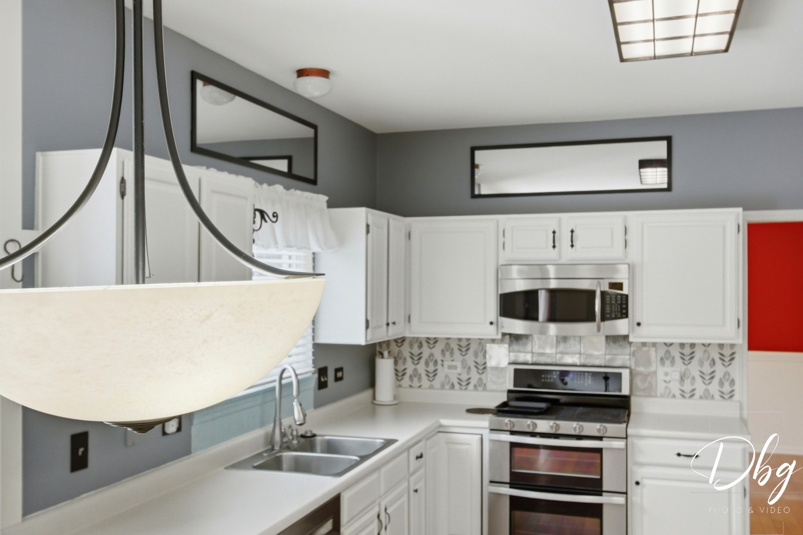 275 N Cambridge Court, Grayslake, IL 60030