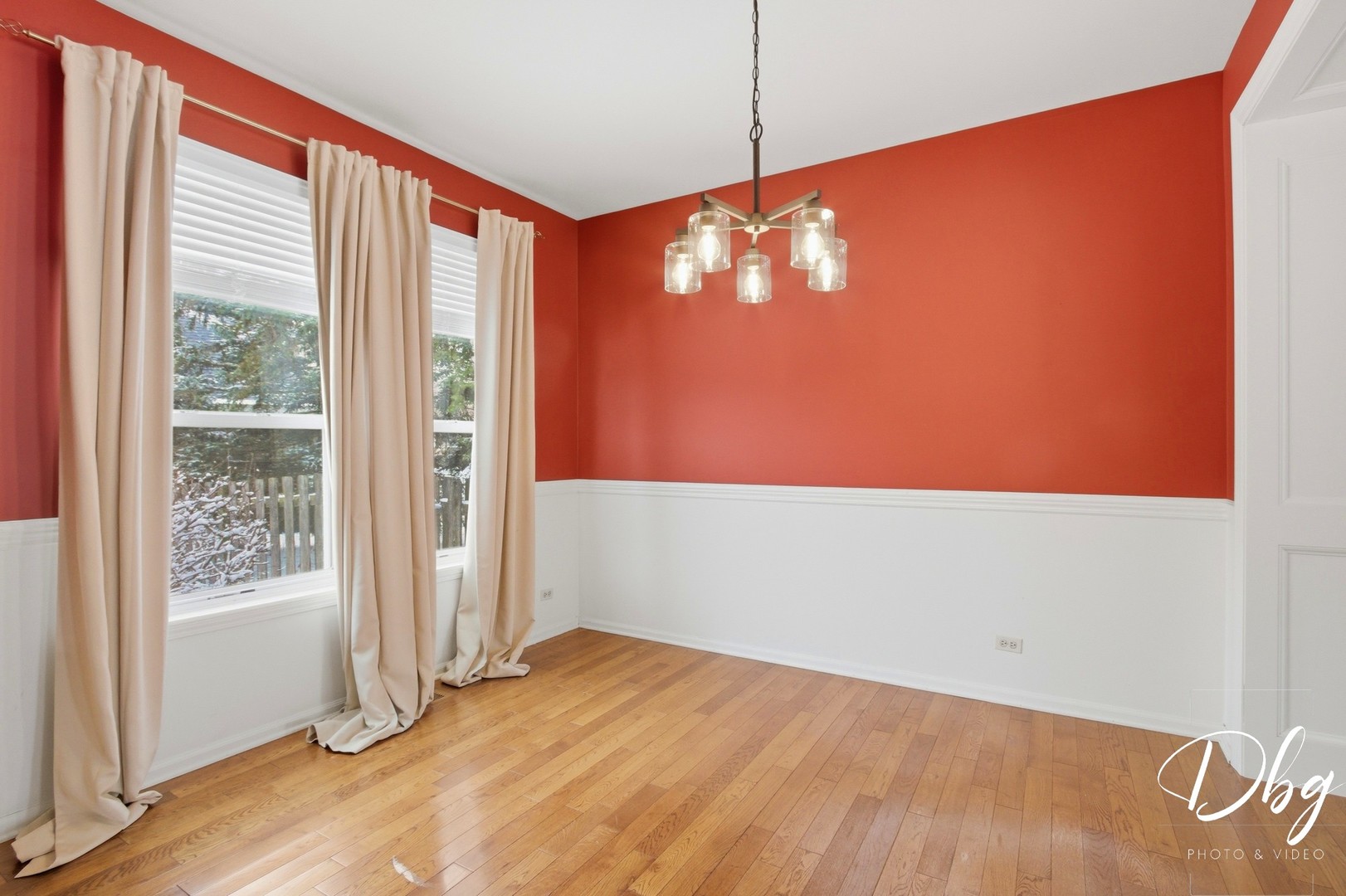 275 N Cambridge Court, Grayslake, IL 60030