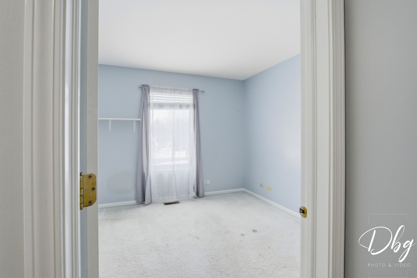 275 N Cambridge Court, Grayslake, IL 60030