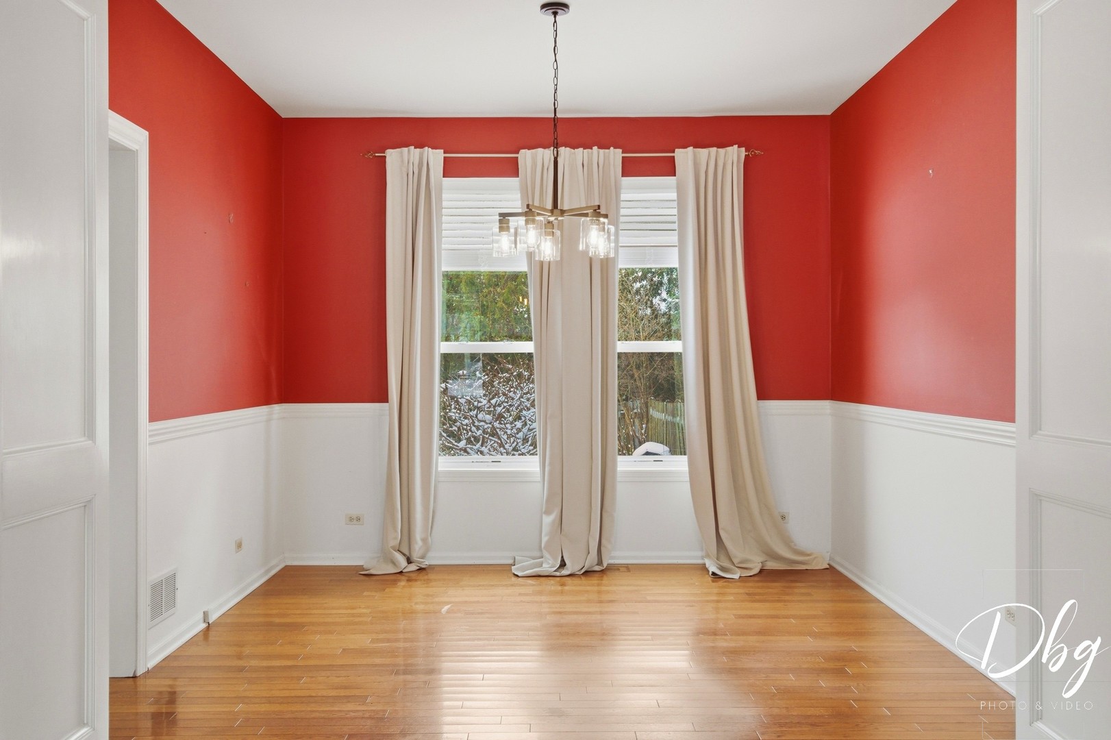 275 N Cambridge Court, Grayslake, IL 60030