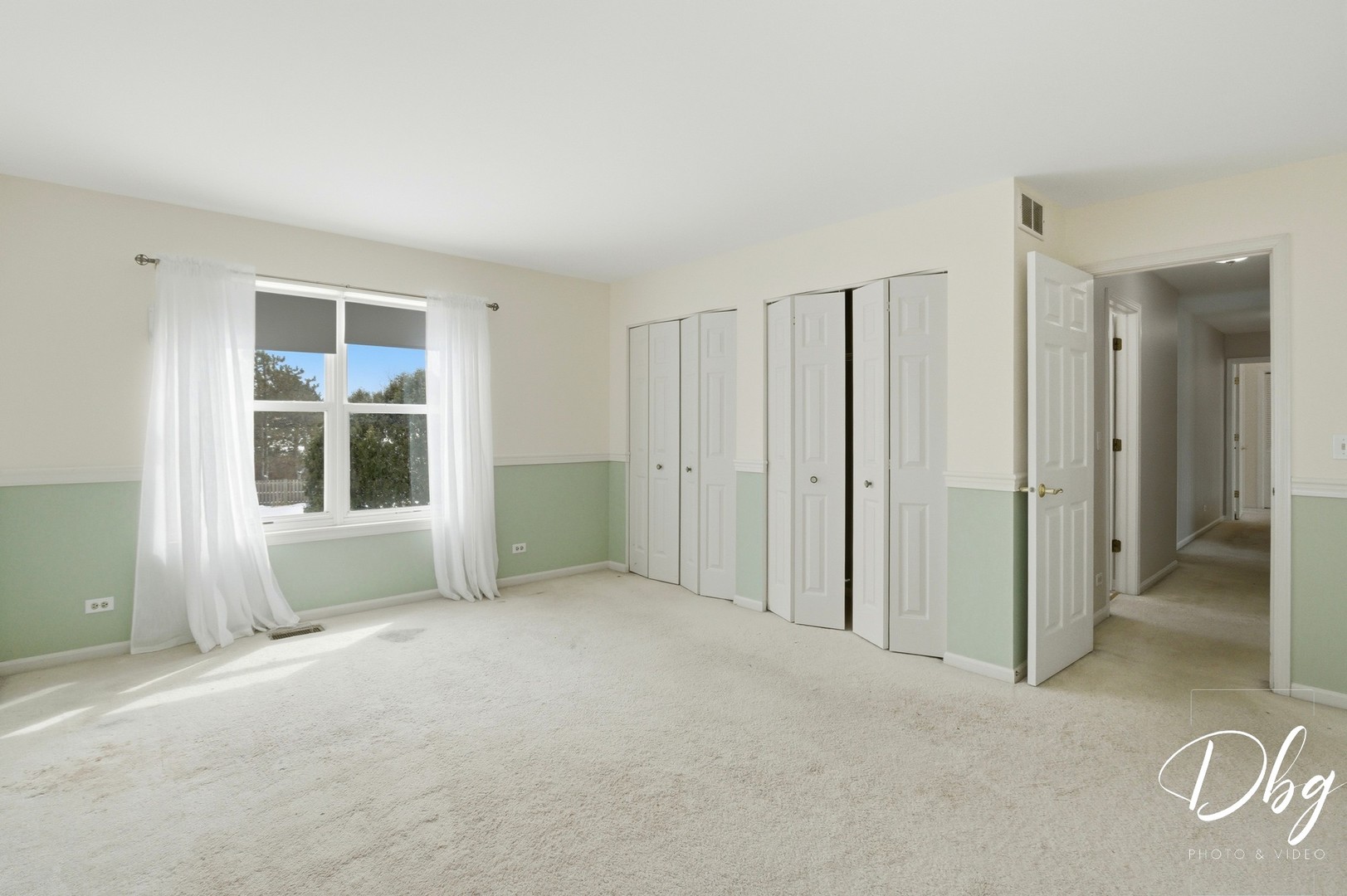 275 N Cambridge Court, Grayslake, IL 60030