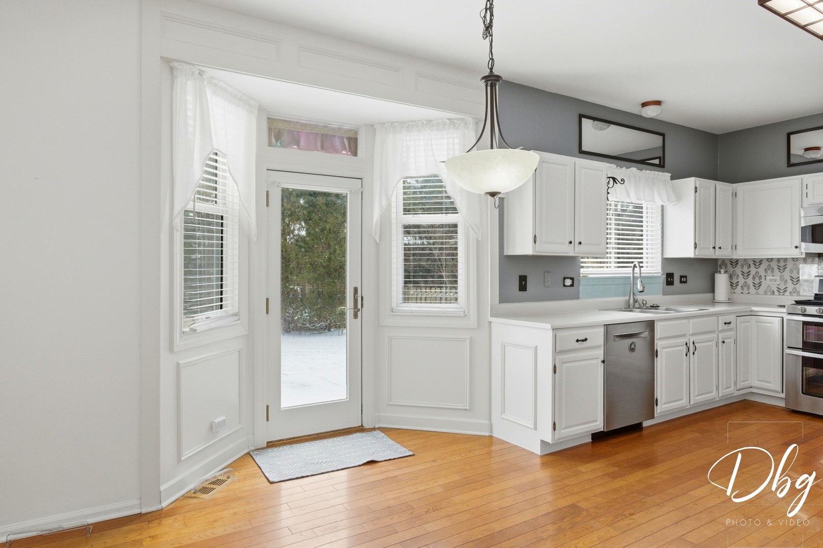 275 N Cambridge Court, Grayslake, IL 60030