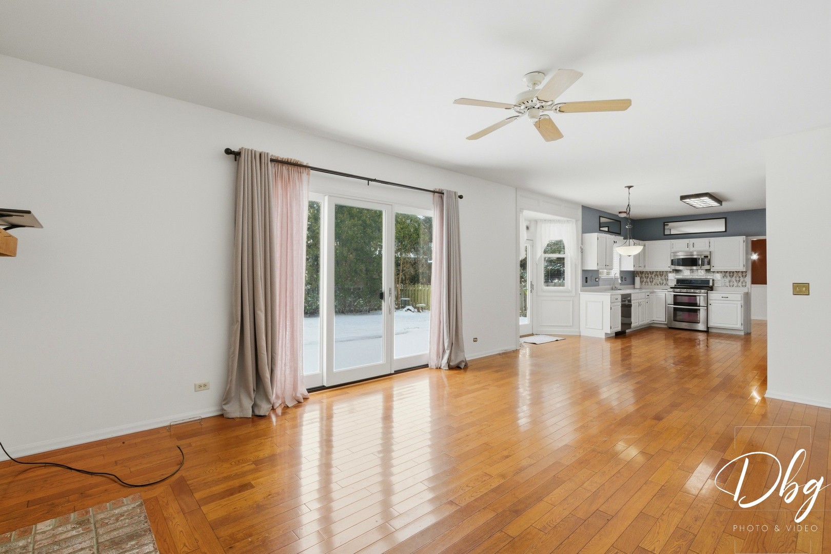 275 N Cambridge Court, Grayslake, IL 60030