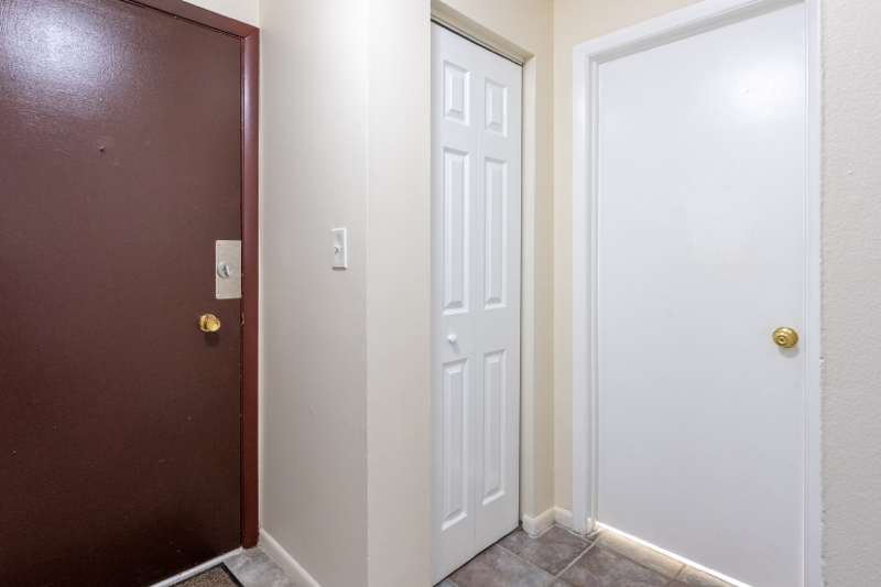 7830 W North Avenue #511, Elmwood Park, IL 60707