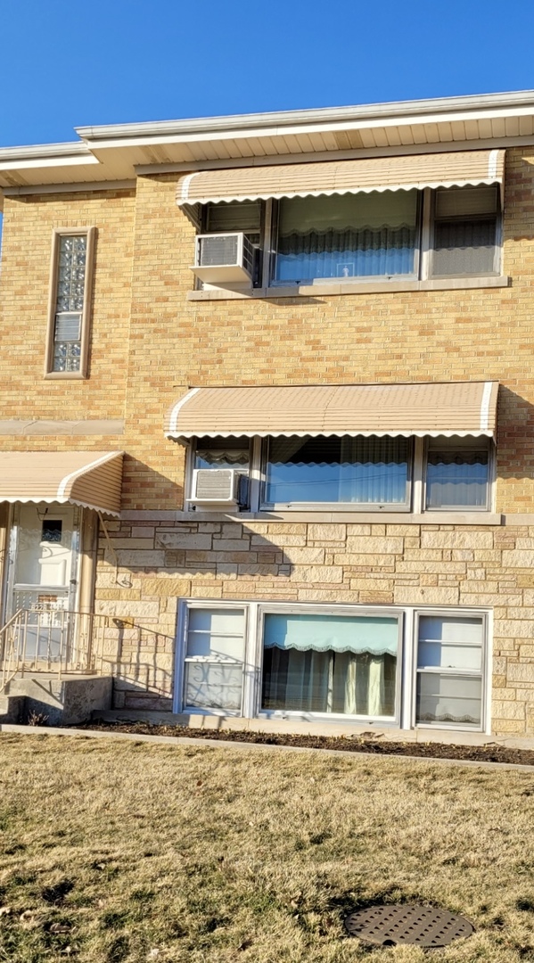 6226 W Irving Park Road, Chicago, IL 60634