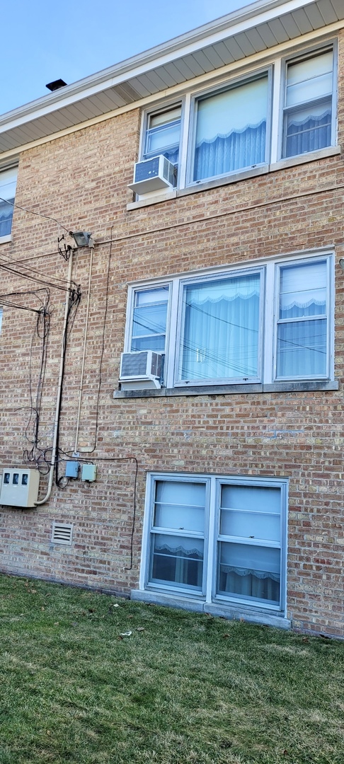 6226 W Irving Park Road, Chicago, IL 60634