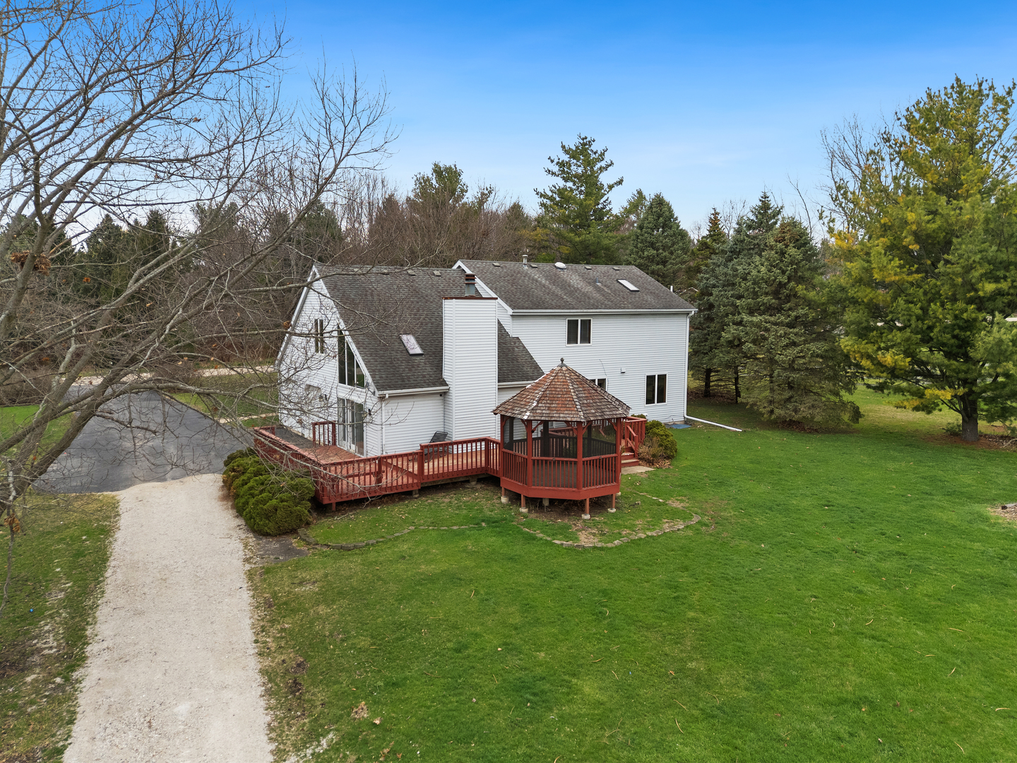 St. Charles, IL 60175