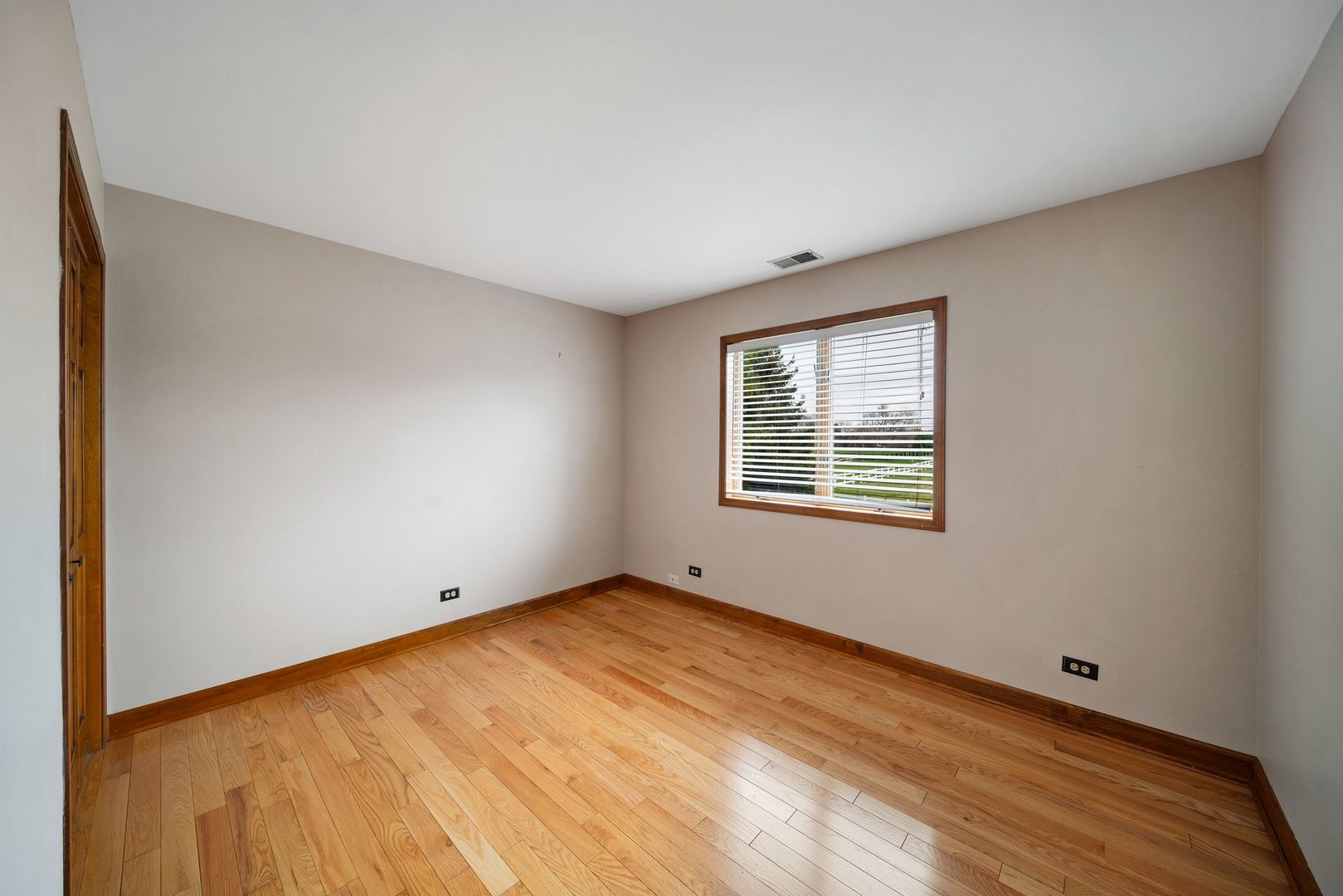 St. Charles, IL 60175