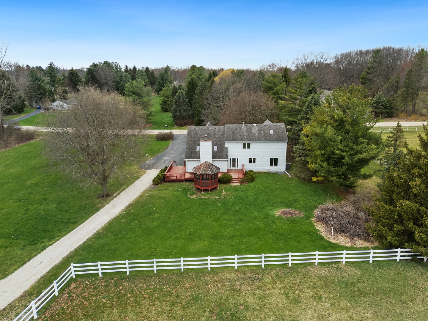 St. Charles, IL 60175