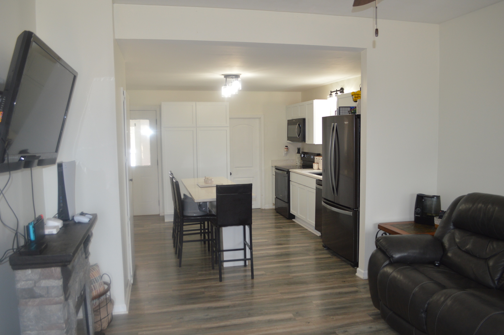 108 N Milwaukee Street, Mark, IL 61340